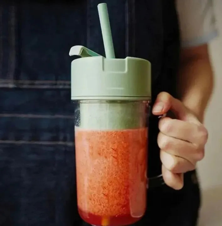 Professional Mini Juicer – Portable Blender with Built-In Straw | Travel & Home Use